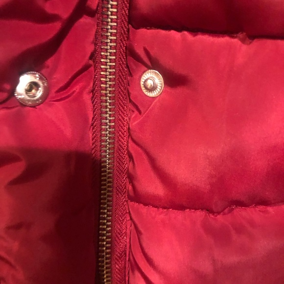 Quilted puffer vest w Sherpa lining throughout vest/hood - Picture 5 of 12